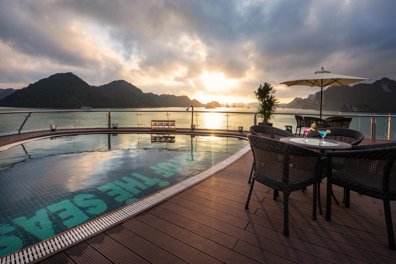 Stellar Of The Seas Cruise Hotel Hạ Long Ngoại thất bức ảnh