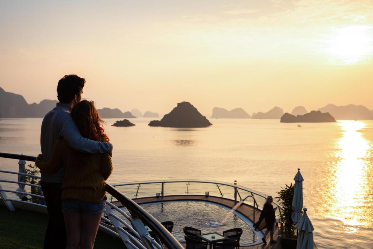 Stellar Of The Seas Cruise Hotel Hạ Long Ngoại thất bức ảnh