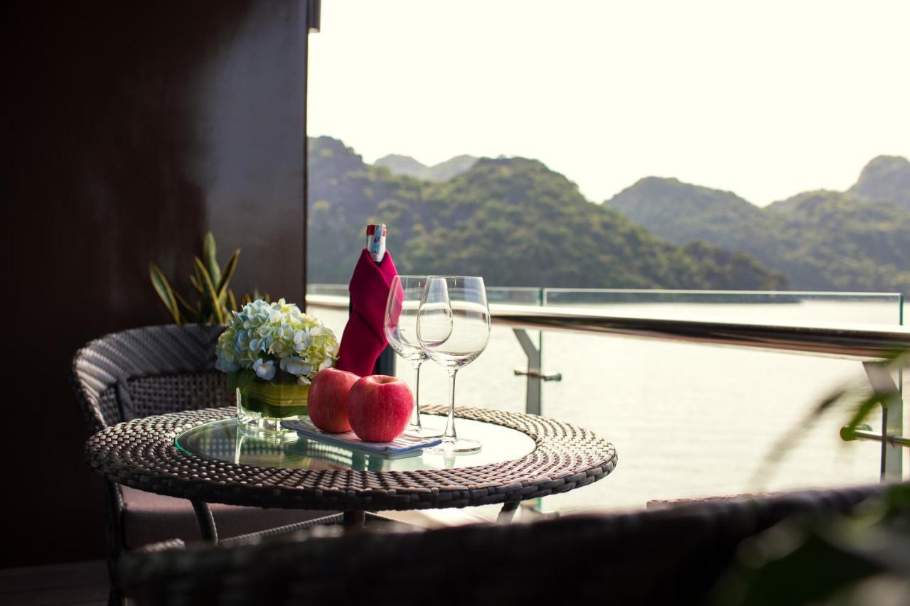 Stellar Of The Seas Cruise Hotel Hạ Long Ngoại thất bức ảnh