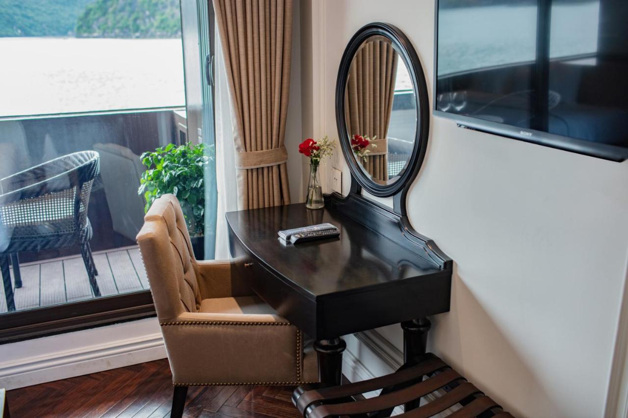 Stellar Of The Seas Cruise Hotel Hạ Long Ngoại thất bức ảnh